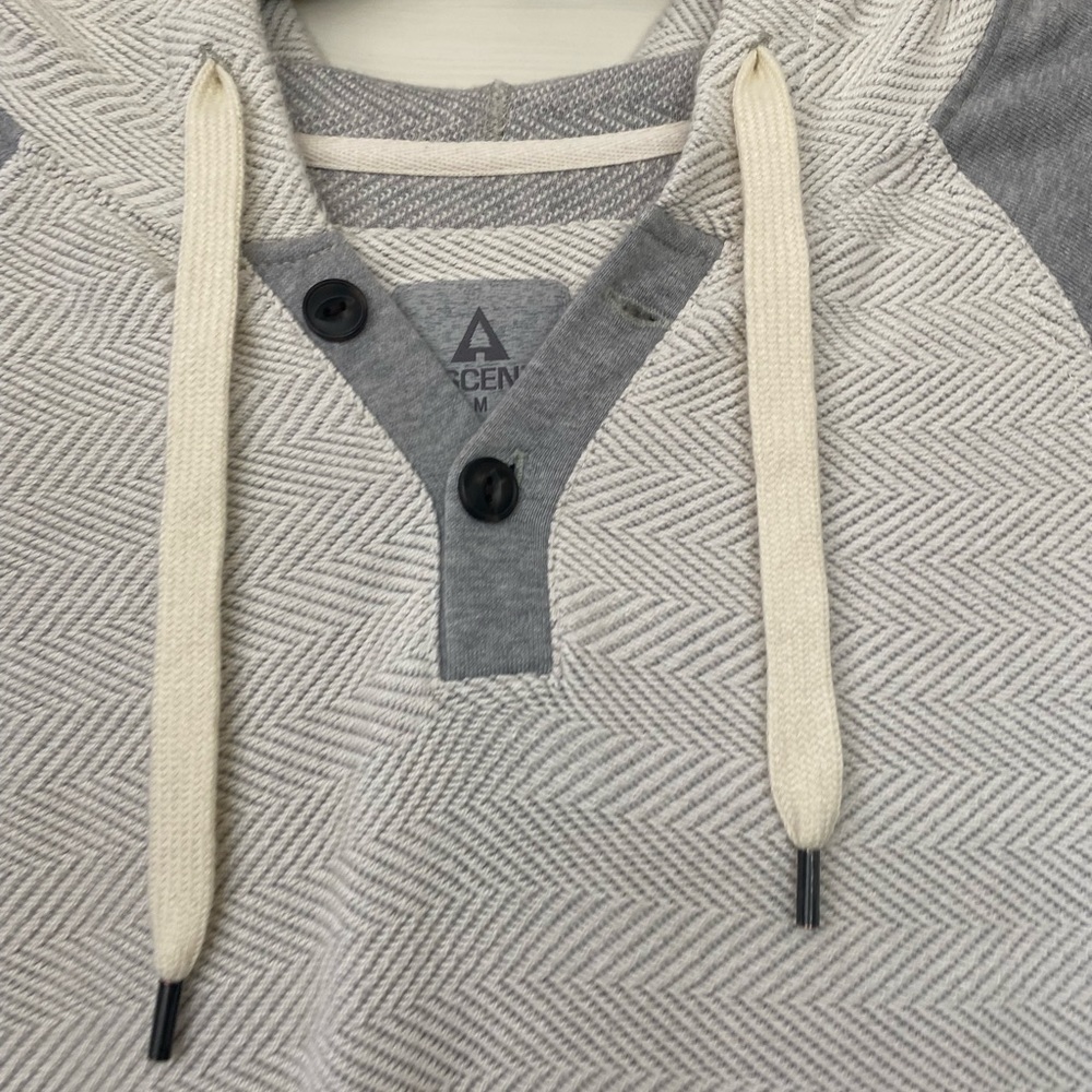 Ascend Pullover - Picture 3 of 5